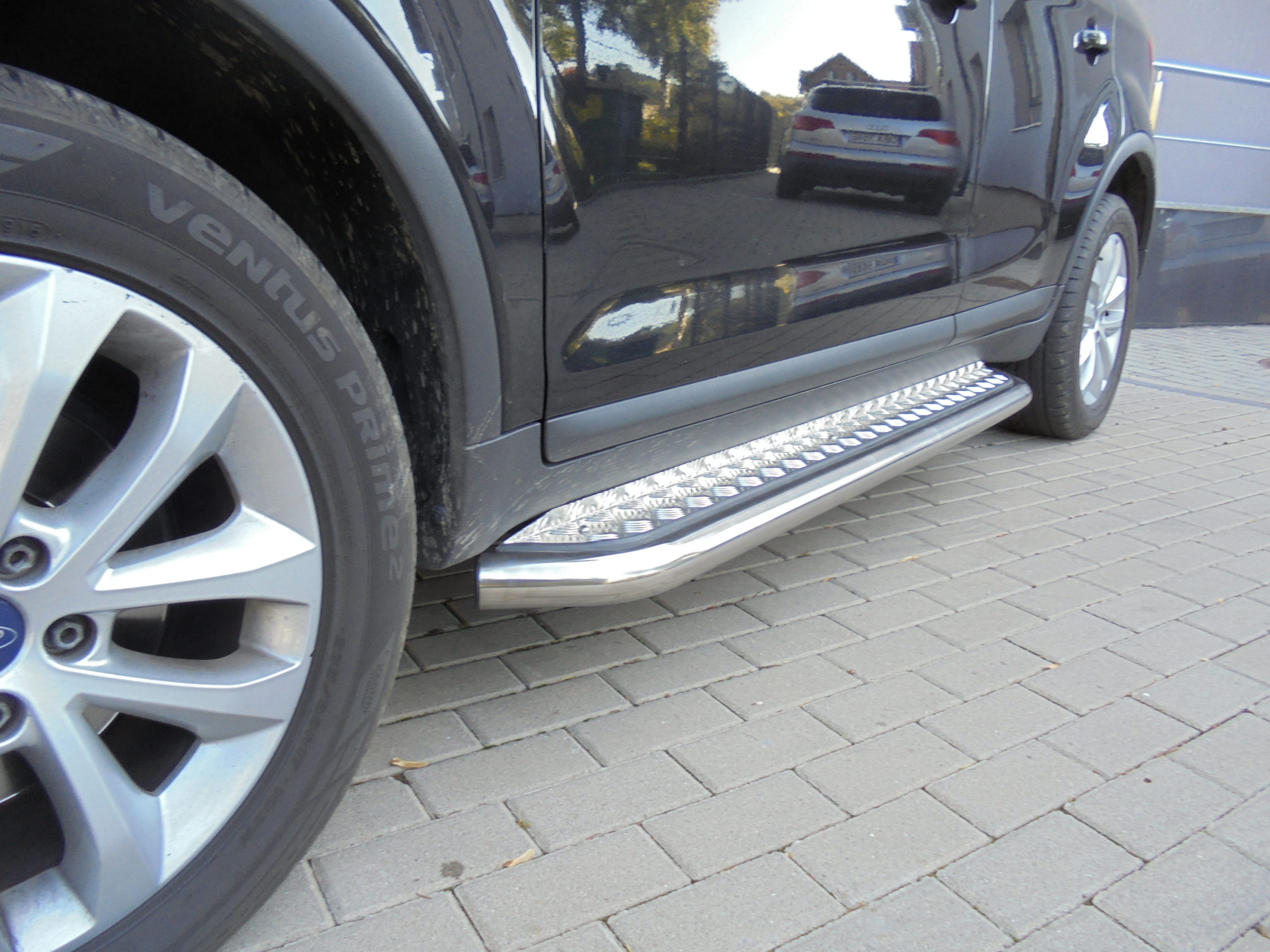 Marche Pieds Plat En Inox Sur Ford Kuga