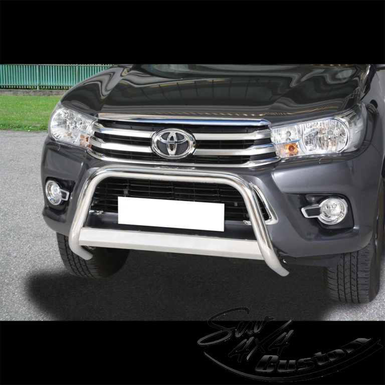 PARE BUFFLE INOX AVEC BARRE SUR TOYOTA HILUX 2016 2019 DOUBLE CABINE