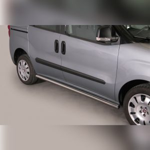 PROTECTIONS LATERALES INOX SUR FIAT DOBLO 2010-2015