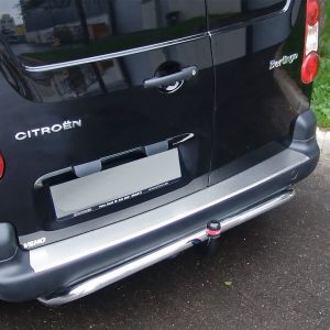 Protection seuil de coffre ABS VW T5 OMAC - Accessoire esthétique de  fourgon - H2R Equipements