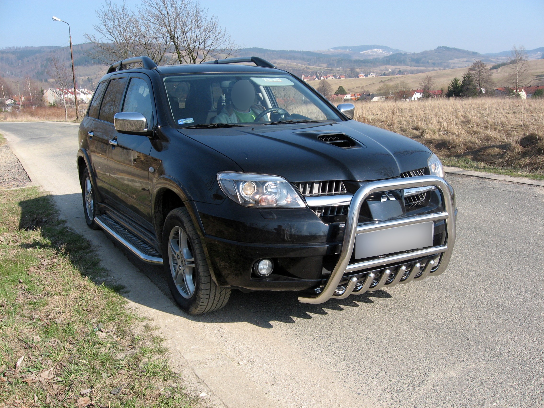 Mitsubishi outlander 2001 год