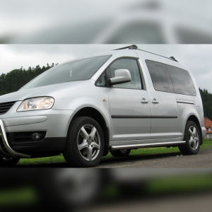 PROTECTIONS LATERALES INOX SUR VOLKSWAGEN CADDY 2003-2009
