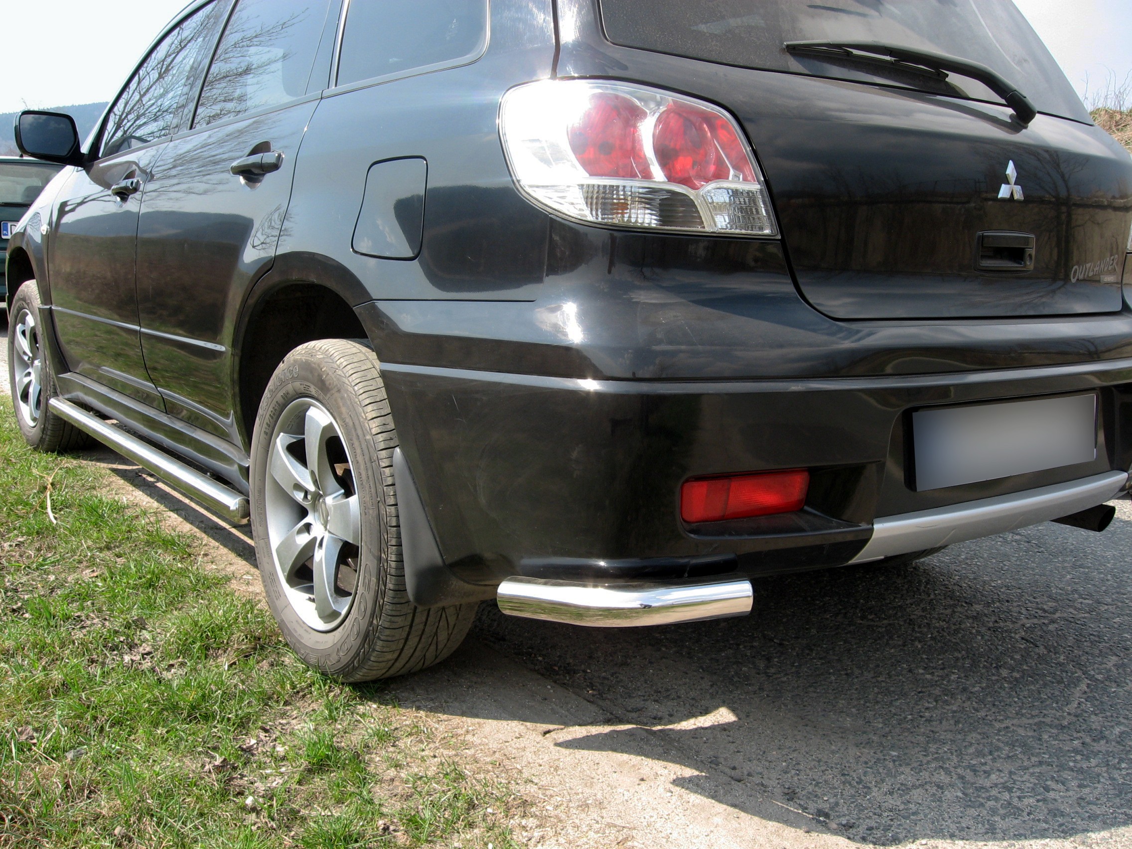 Mitsubishi outlander 2001 год