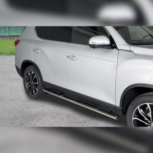 MARCHE-PIEDS GPO INOX SUR SSANGYONG REXTON 2018+