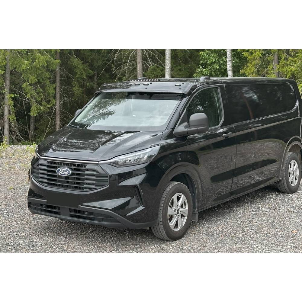 Pare-soleil LED installé sur Ford Transit Custom 2024+ avec barre LED