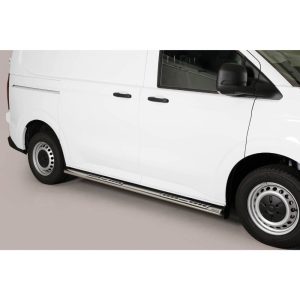 Pedane latérales pour Volkswagen T7 Transporter L1 2025, inox durable avec homologation TÜV, installation simple pour usage utilitaire 2025, 2026.