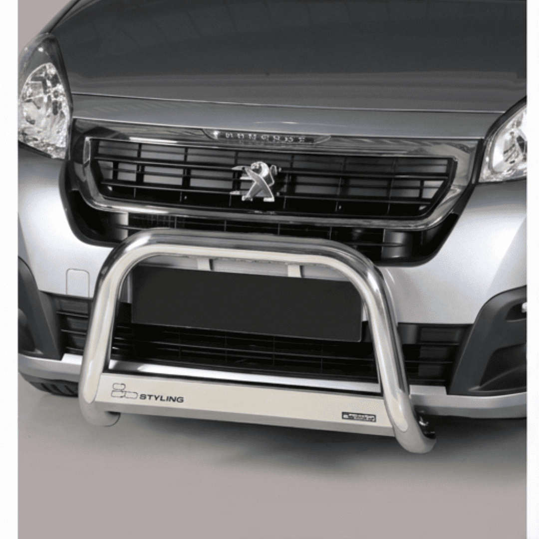 Pare-buffle avant noir et chromé sur Peugeot Partner, vue avant